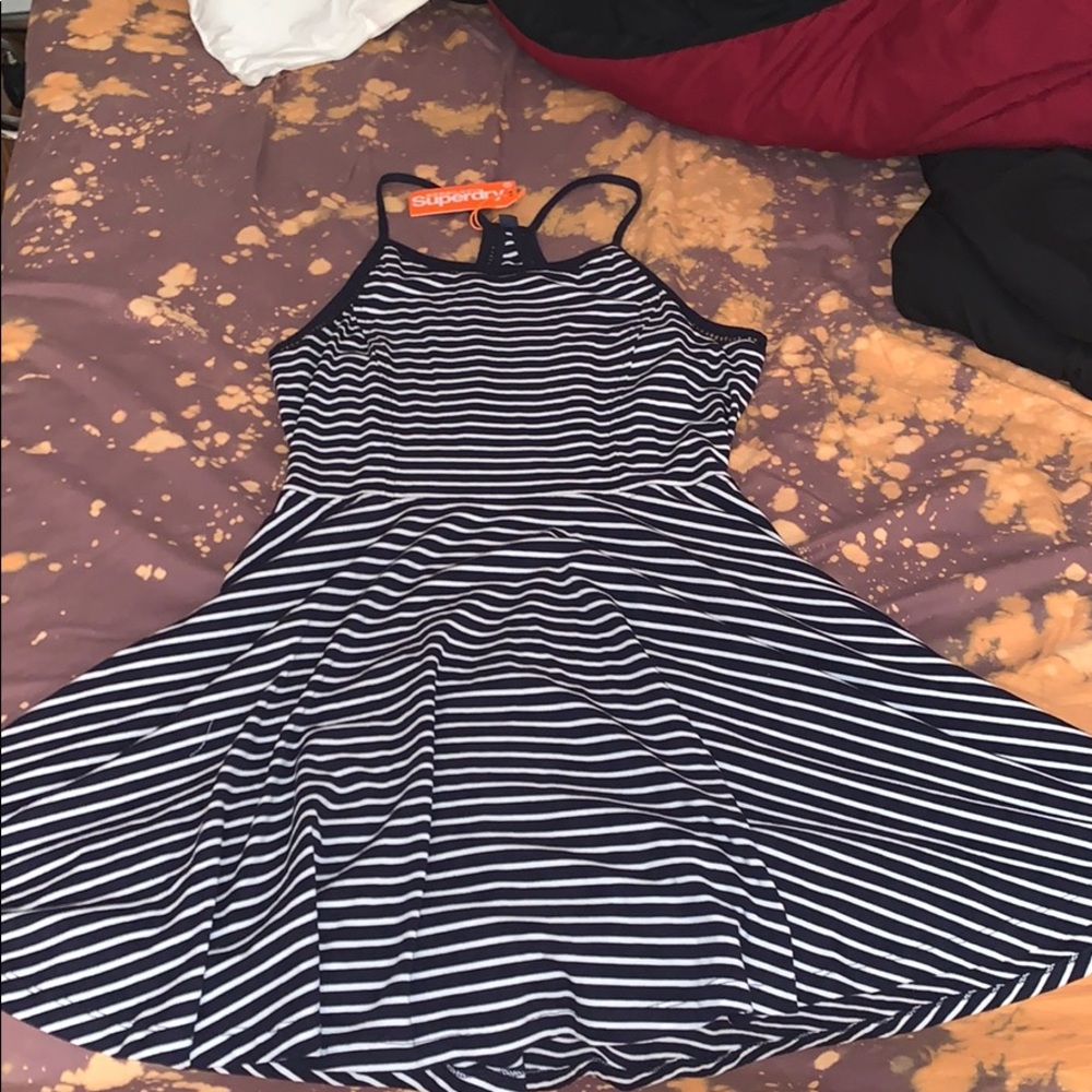 Super dry dress ladder lace
